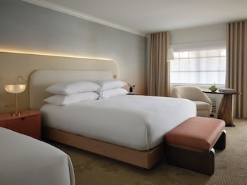 Premium Room (2 King Beds)