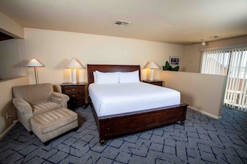Room (Mccormick Residence)