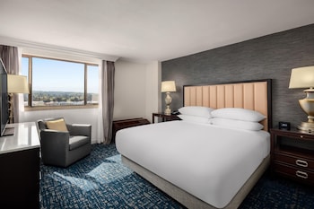 Presidential Suite, 1 King Bed, Bathtub