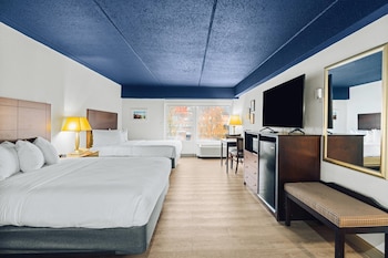 Room, 2 Queen Beds, Accessible, Non Smoking