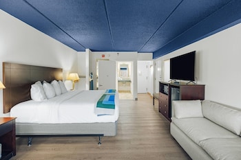 Room, 1 King Bed, Accessible, Non Smoking (Transfer Shower)