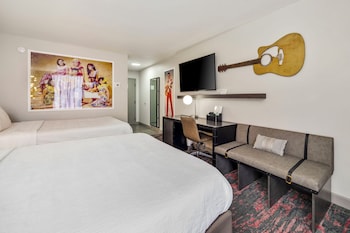 Standard Room, 2 Queen Beds, Non Smoking, Refrigerator & Microwave