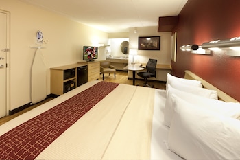 Deluxe Room, 1 King Bed (Smoke Free)