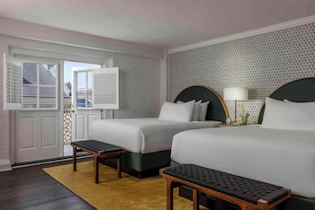 Deluxe Room, 2 Queen Beds, Balcony, City View (Deluxe Two Queen with Balcony)
