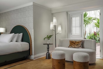 Deluxe Room, Multiple Beds (Grande Poolside Courtyard Two Queens)