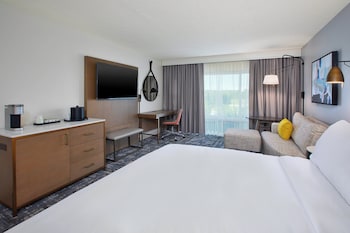 Standard Room, 1 King Bed
