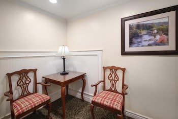 Standard Room, 2 Queen Beds, Non Smoking, Refrigerator & Microwave (Larger Room)