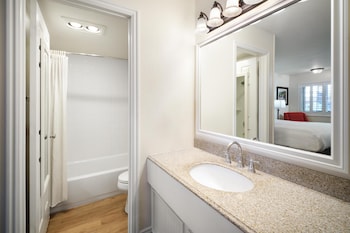 Standard Room, 1 King Bed, Non Smoking, Refrigerator & Microwave