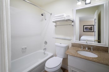 Suite, 1 King Bed, Non Smoking, Refrigerator & Microwave (with Sofabed)