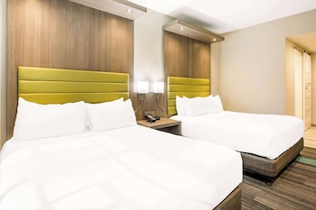 Standard Room, 2 Queen Beds, Non Smoking