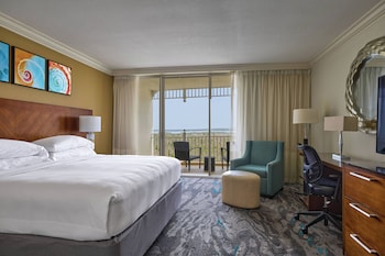 Room, 1 King Bed, Balcony (Guest room, Water view, Captiva Tower)