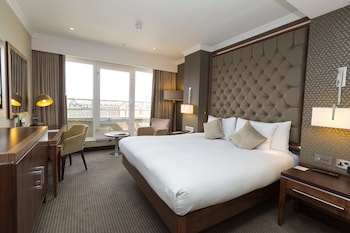Premium Room, 1 King Bed (Deluxe)