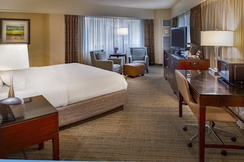 Standard Room, 1 King Bed, Corner