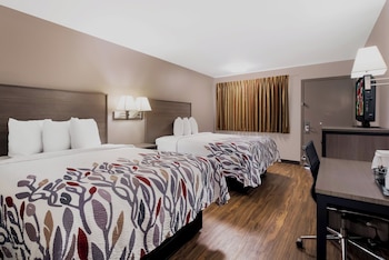 Deluxe Room, 2 Queen Beds, Accessible (Smoke Free)