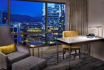 Room, 2 Double Beds, City View