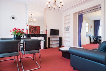 Standard Apartment (Piet Hein, only per stairs)