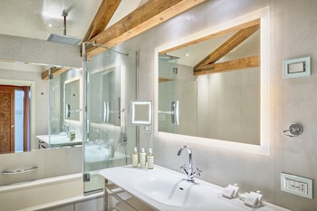 Superior Suite, Canal View (Small Canal Rio Novo and Garden)