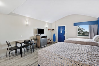 Standard Room, 2 Queen Beds, Ocean View