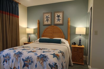 Suite, 1 Queen Bed with Sofa bed (Sunday)