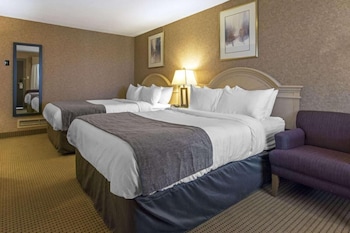 Basic Room, 2 Queen Beds, Non Smoking