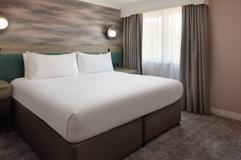 Superior Room, 1 King Bed with Sofa bed
