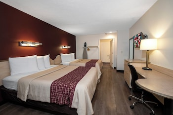 Deluxe Room, 2 Queen Beds, Non Smoking