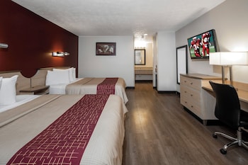 Suite, 2 Queen Beds, Non Smoking, Jetted Tub