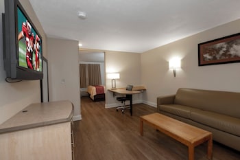 Suite, 1 Queen Bed, Non Smoking