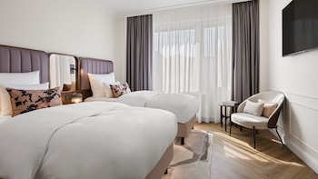 Deluxe Room, 2 Twin Beds