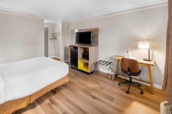 Room, 1 Queen Bed, Non Smoking