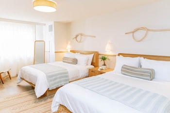 Room, 2 Queen Beds, Mobility Accessible
