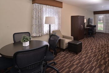 Standard Room, 1 King Bed, Non Smoking, Refrigerator & Microwave
