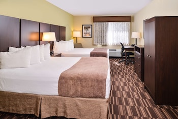 Standard Room, 2 Queen Beds, Non Smoking, Refrigerator & Microwave (Larger Room)