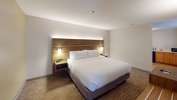 Standard Room, 1 King Bed (Extra Floor Space)