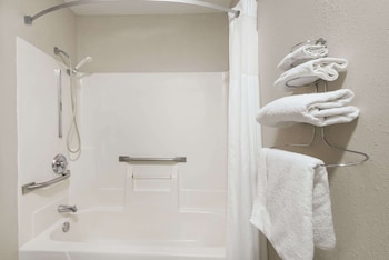 Room, 1 King Bed, Accessible, Non Smoking (Mobility, Bathtub w/ Grab Bars)