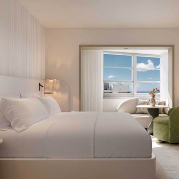 Partial Ocean View King Suite