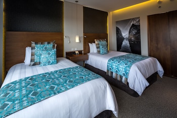 Classic Room, 2 Queen Beds, Club Lounge Access (Polanco View)