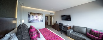 Classic Room, 1 King Bed (Chapultepec Park View)