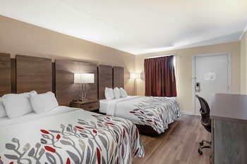 Deluxe Room, 2 Queen Beds, Non Smoking