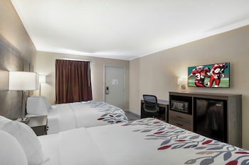 Deluxe Room, 2 Queen Beds, Non Smoking