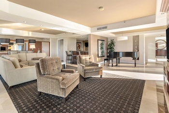 Suite, 1 King Bed, Balcony (The Champion Suite)