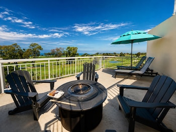 Room, 1 King Bed, Balcony (Coastal Golf Terrace View)