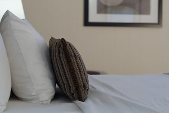 Standard Room, 1 Queen Bed, Non Smoking