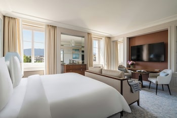 Four Seasons, Room, 1 King Bed