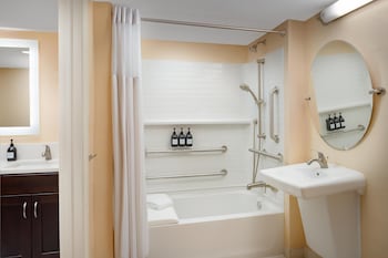 Room, 1 King Bed, Accessible (Hearing)