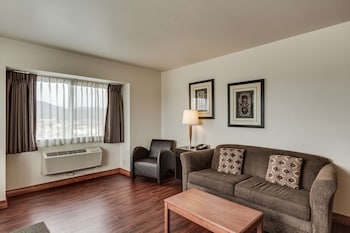 Suite, 1 King Bed, Non Smoking, Mountain View (Walk-in Shower;with Sofabed)