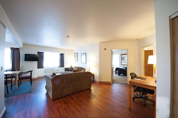 Suite, 1 King Bed, Non Smoking, Mountain View (Separate Living Room)