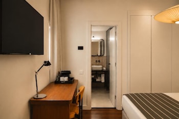 Basic Double Room, 1 Double Bed