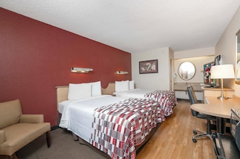 Deluxe Room, 2 Double Beds (Smoke Free)