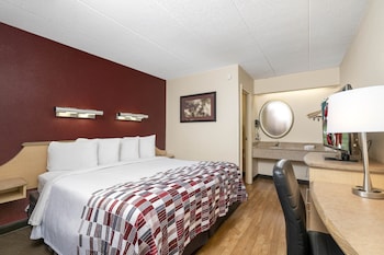 Deluxe Room, 1 King Bed (Smoke Free)